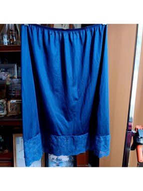 True Vintage Large Maxi Half Slip JC Penney Karessa Large Blue Nylon Lace Trim